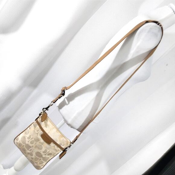 COACH! CREAM & TAUPE BROWN/TAN LOGO FABRIC CROSSBODY, MINI ZIPPER PURSE! - Picture 1 of 13